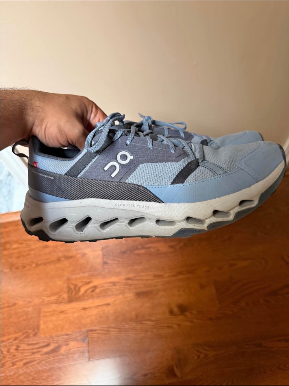 On cloud Horizon size 10 in good condition